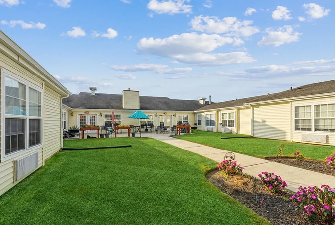 3_Courtyard_7